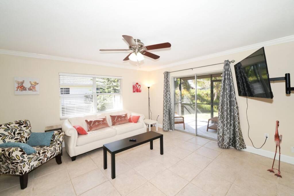 Pet-Friendly, King Bed, Close To Siesta Beach, Restaurants, Shopping Sarasota Exterior foto